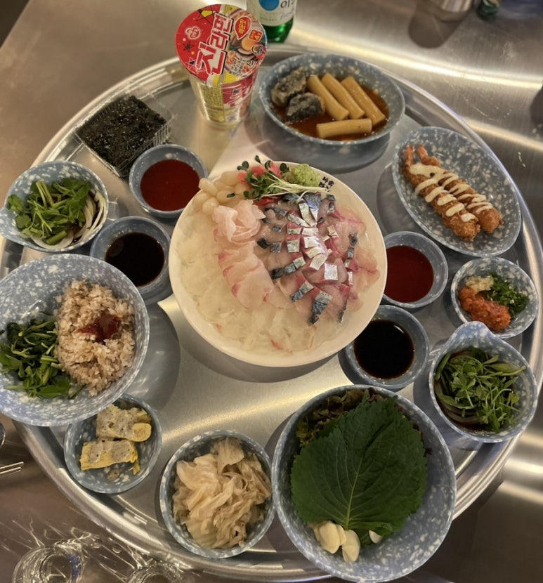 푸른회전문 이미지