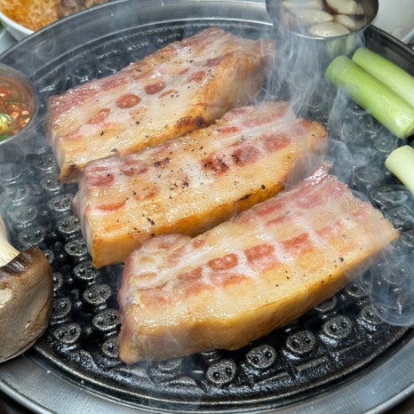 강씨목삼 이미지