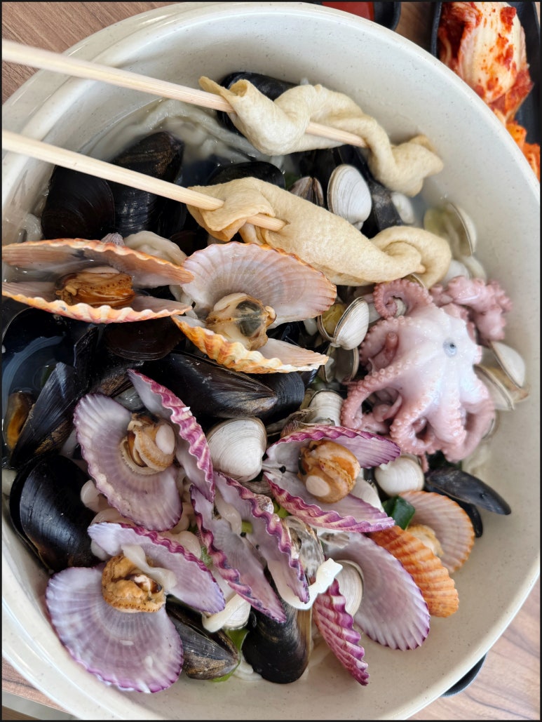 탑 해물 칼국수 이미지