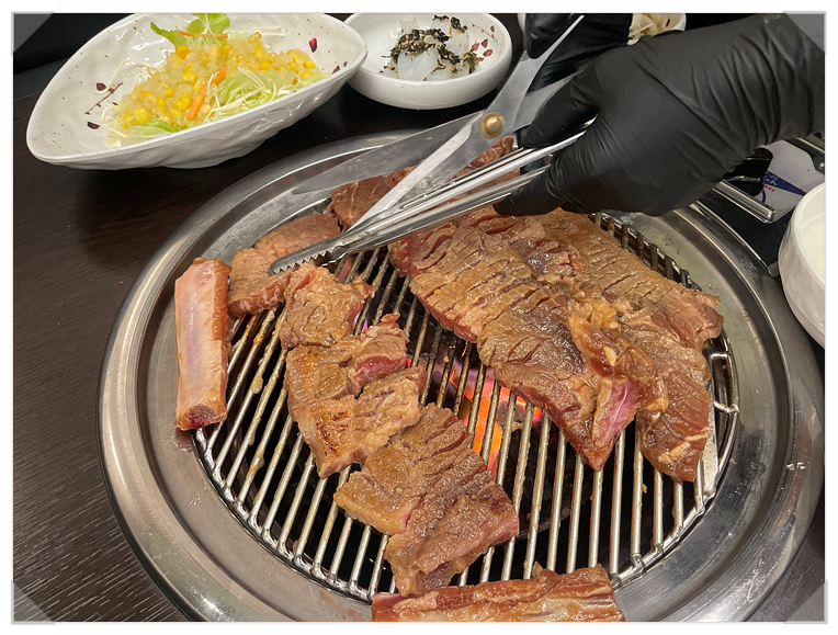 흥부골숯불돼지왕갈비 이미지