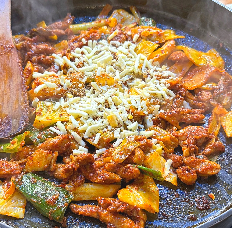 유가네닭갈비거제아주점 이미지