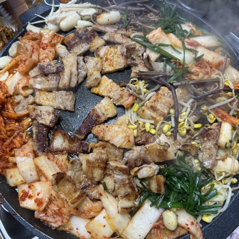 더덕솥뚜껑삼겹살 율량점 이미지