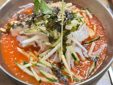 삼삼초밥 이미지