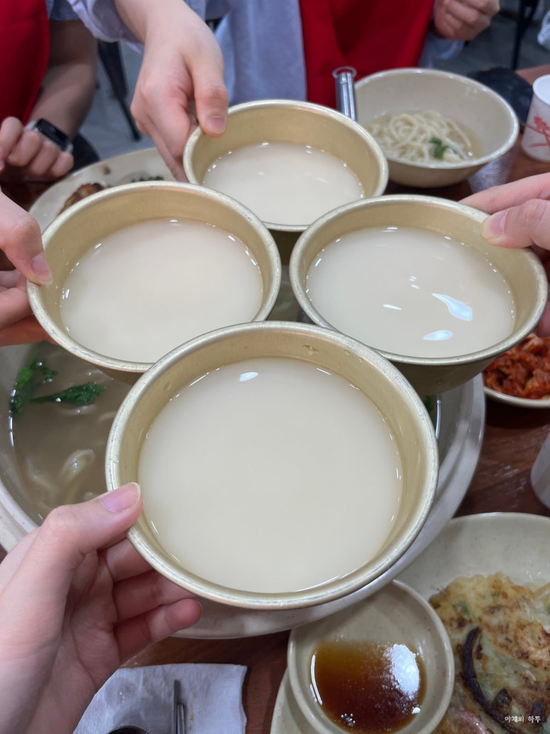 이씨칼국수 이미지