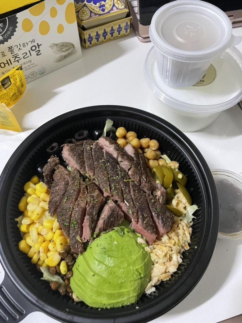 아토키토샐러드&포케 이미지