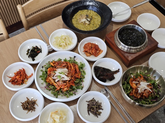 꽃피는진도횟집 이미지