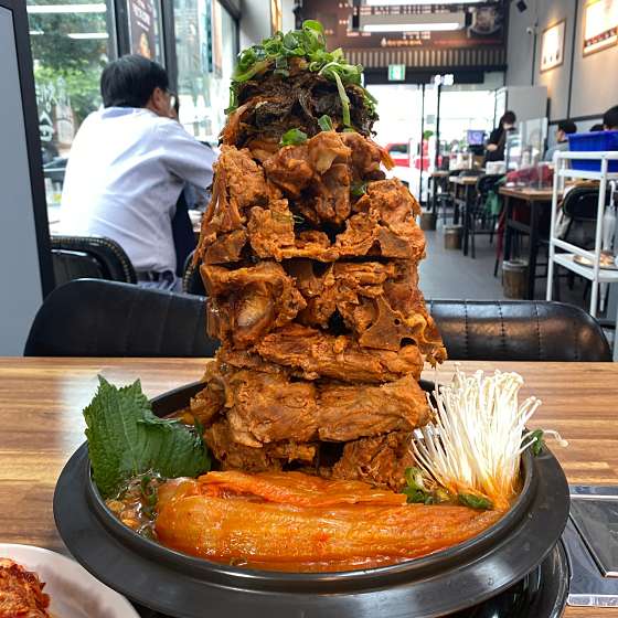청년감자탕순대국 상무점 이미지