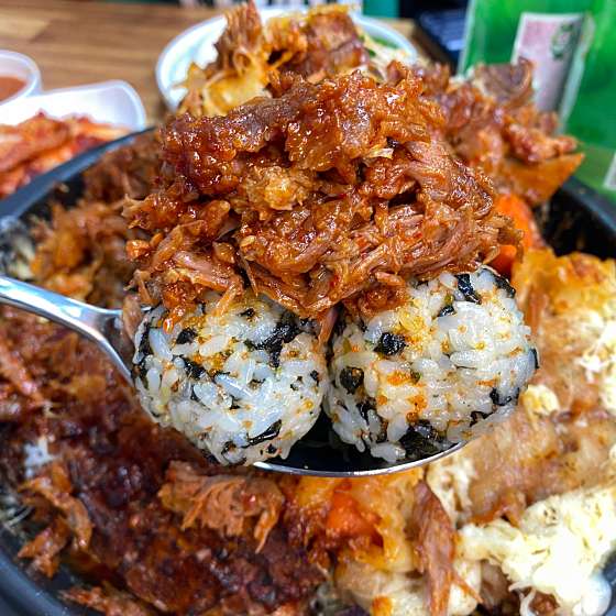 청년감자탕순대국 상무점 이미지
