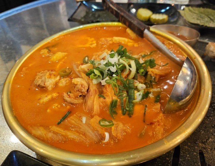 찌개랑뚱돼지랑 이미지