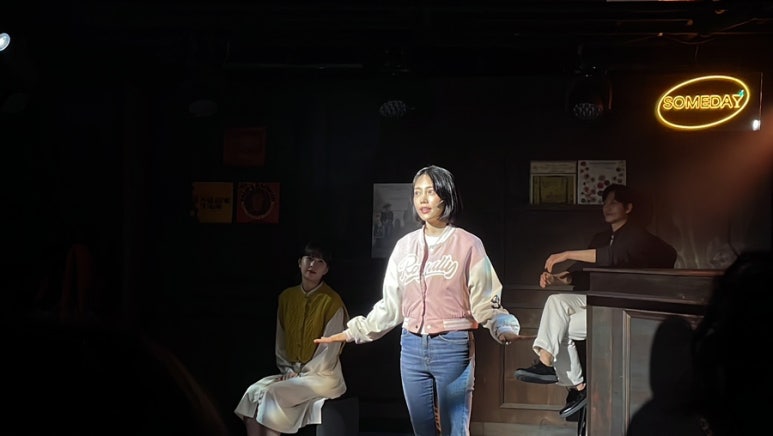 커튼이주은 이미지