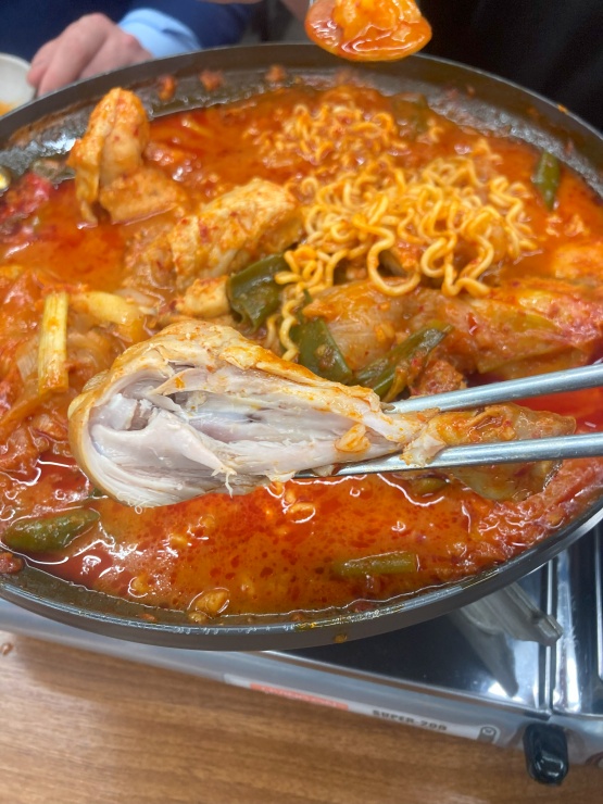 풍년닭도리탕 신촌직영점 이미지