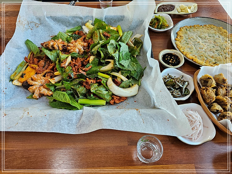 냉이와깻잎 이미지