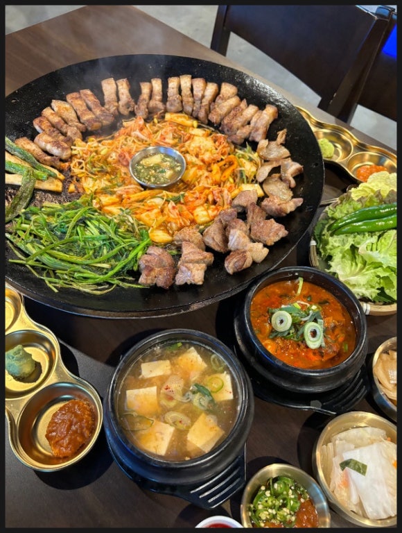 제주솥뚜껑삼겹살 이미지