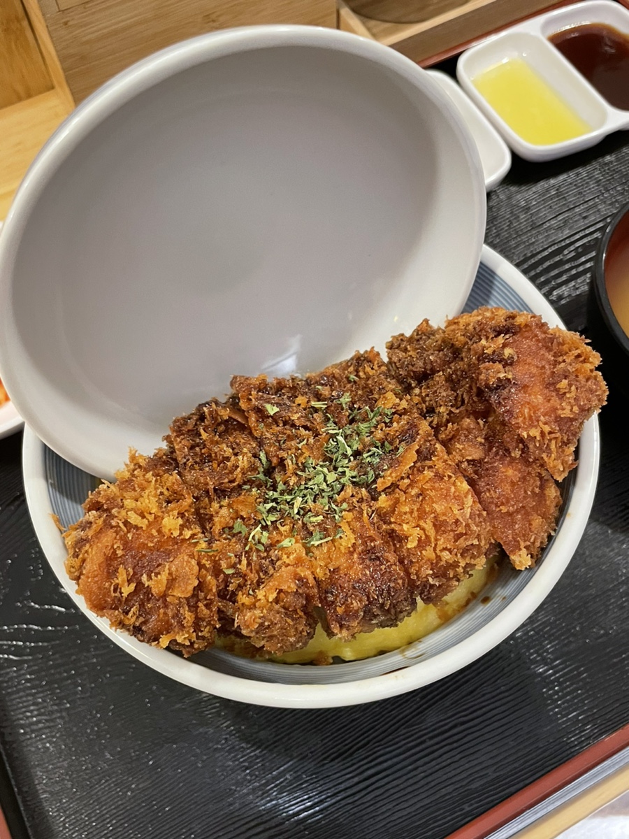 카네카츠 이미지