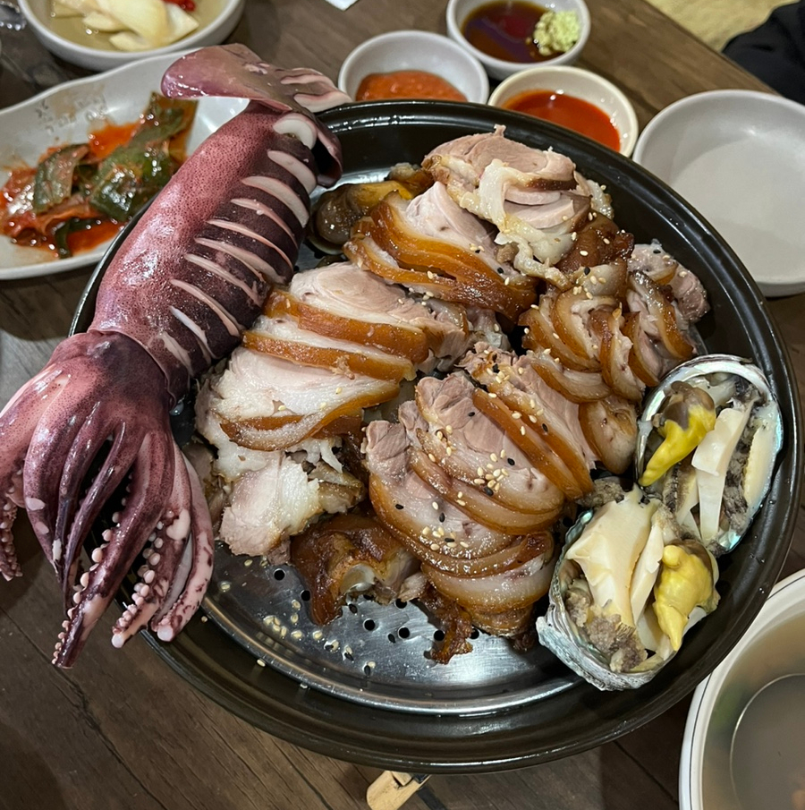 철이족발 이미지