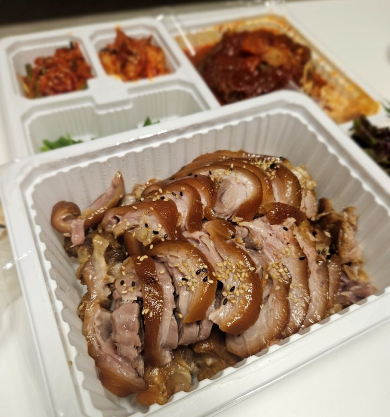 귀한족발석관점 이미지