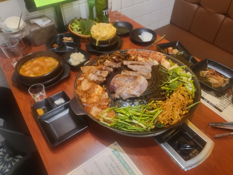 상구네 솥뚜껑 삼겹살 이미지