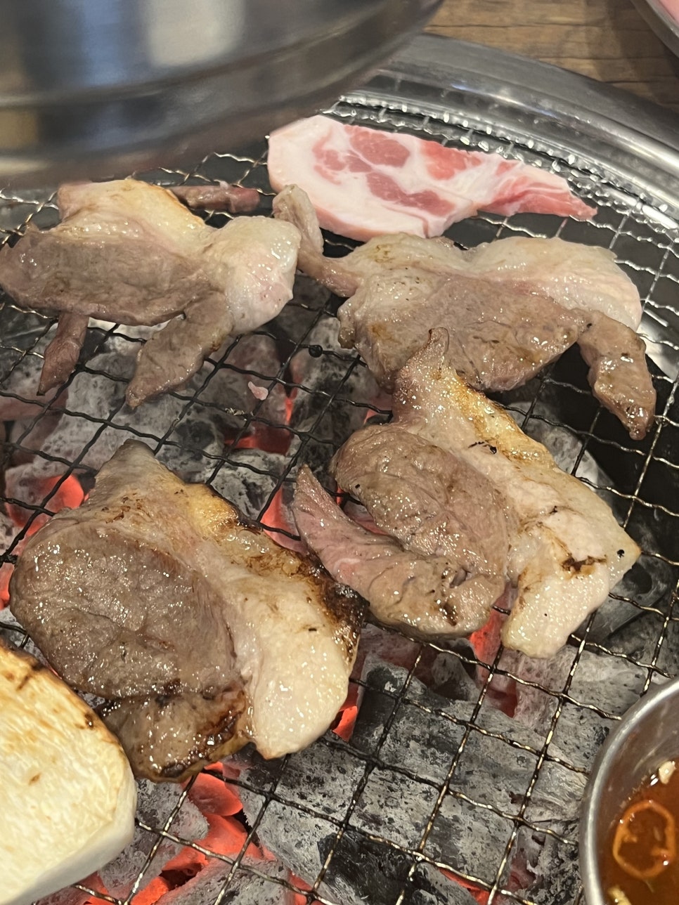 약돌참숯뒷고기 이미지
