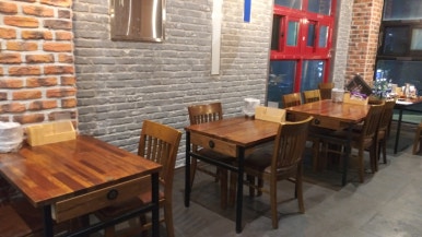 꾸브라꼬숯불두마리치킨충주점 이미지