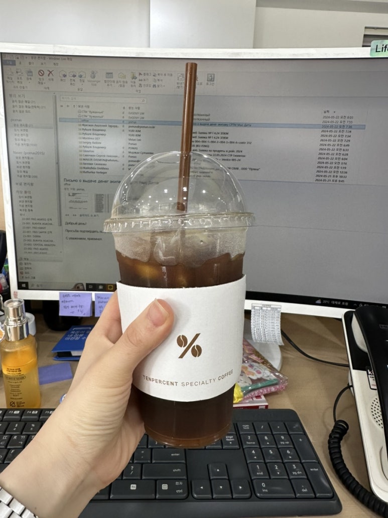 텐퍼센트커피유엔공원점 이미지
