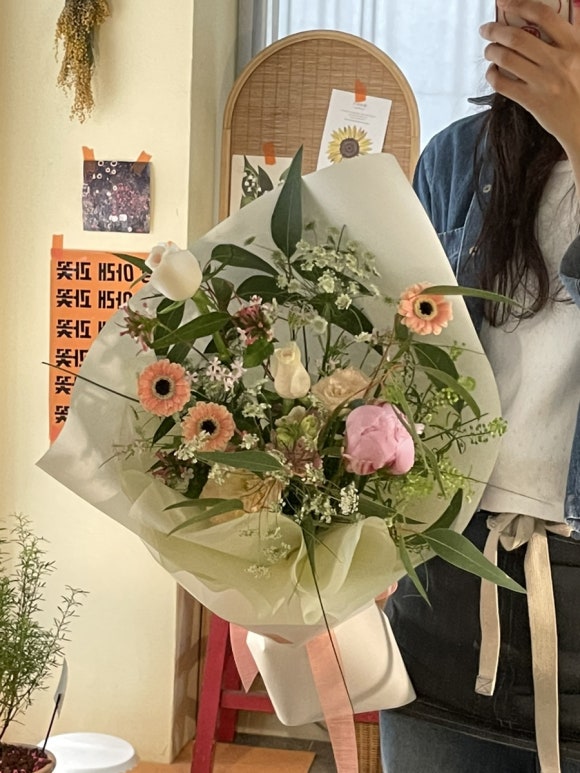 담장아래과꽃 이미지