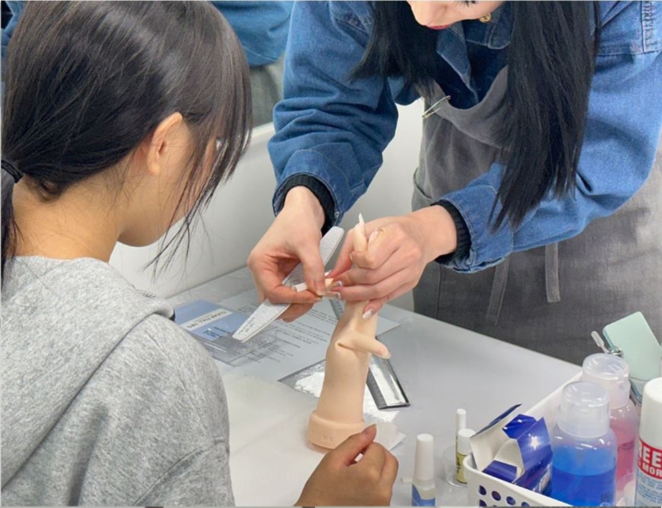 지금할일은네일로 이미지