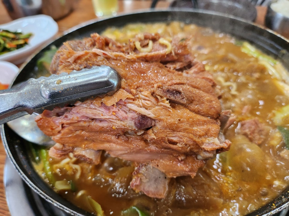 통뼈감자탕 지세포점 이미지