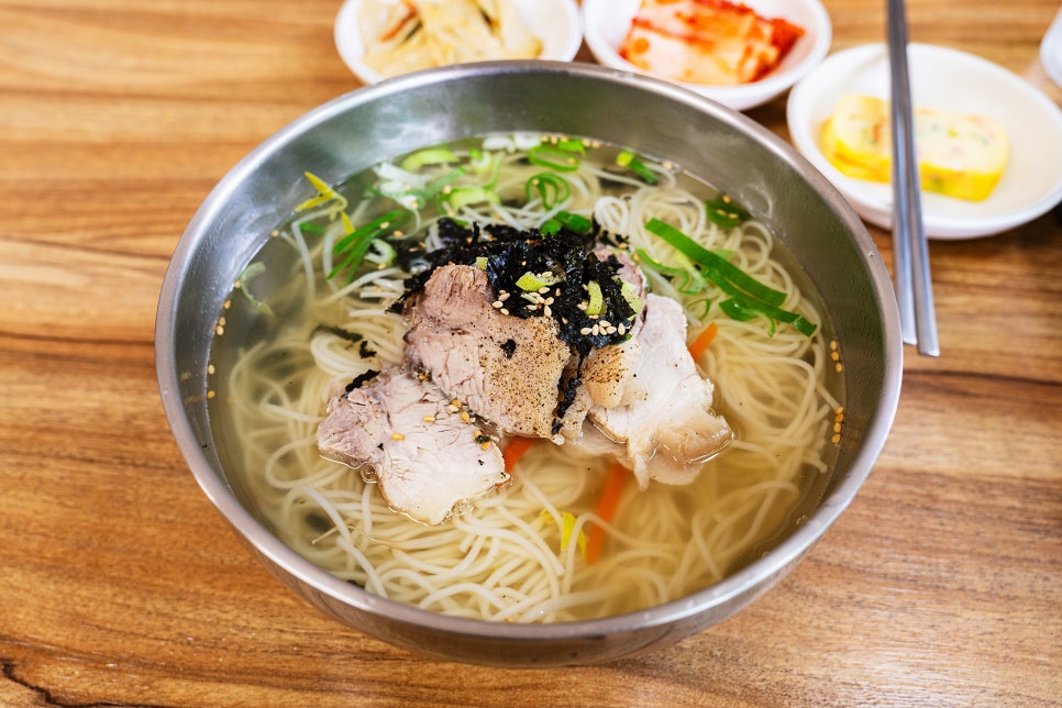 엄마돈국수 이미지