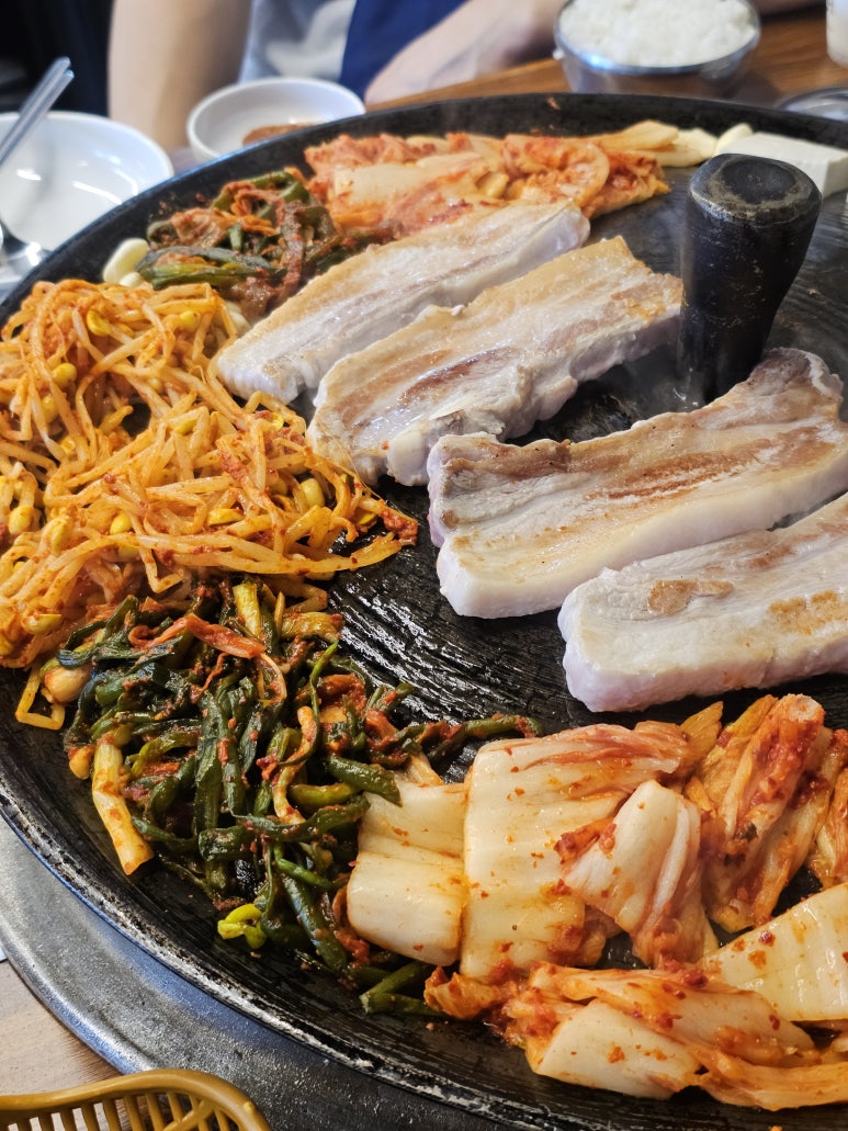 싹쓰리솥뚜껑삼겹살망우점 이미지