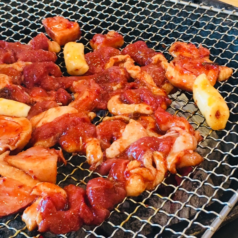 퇴골오리숯불구이 이미지