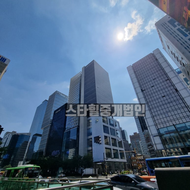 몬테소리빌딩 이미지