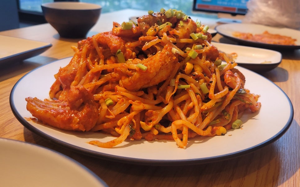 동해물과아구찜 이미지