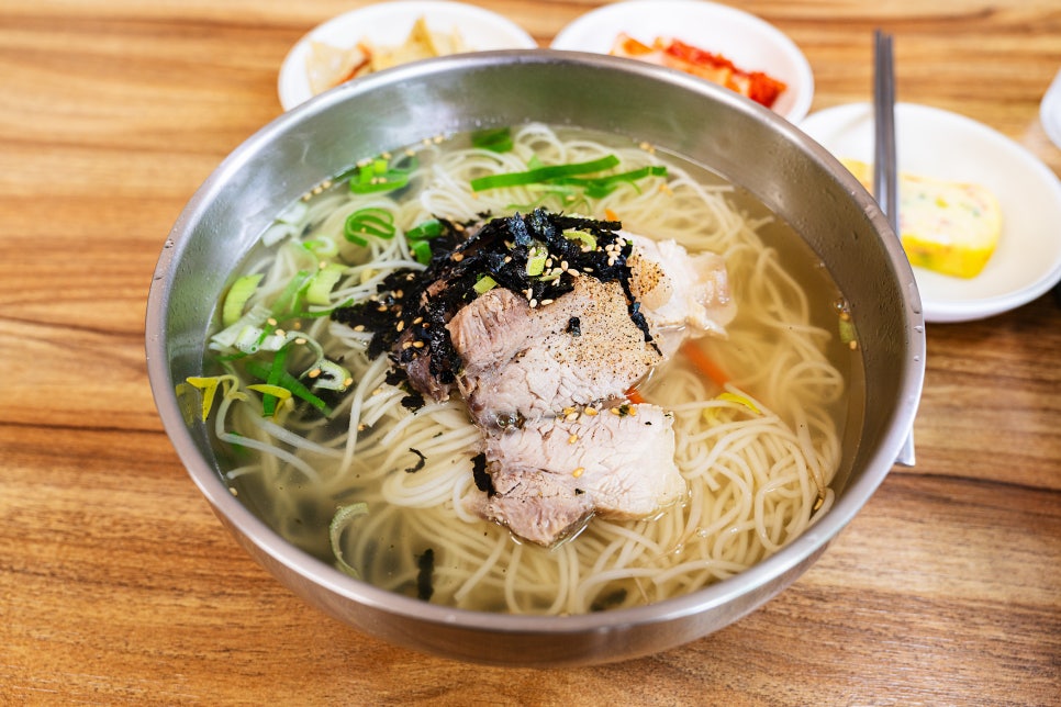 엄마돈국수 이미지