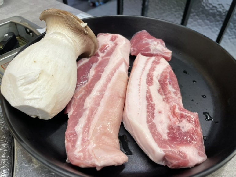 삼각산숯불생고기 이미지