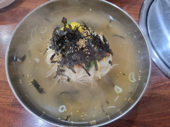 산마루멸치국수 이미지