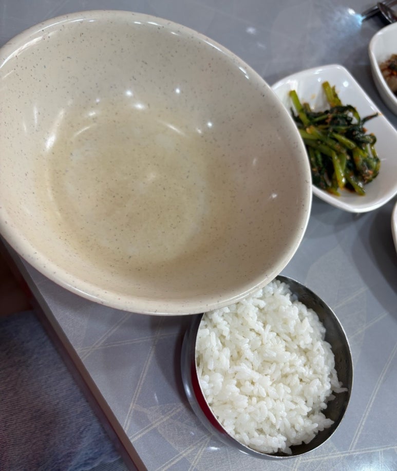 알콩달콩돼지김치찌개 이미지