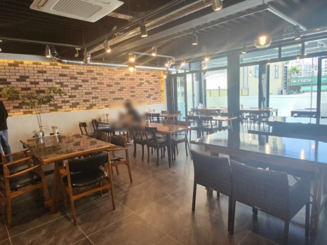 휴블랑 상인점 이미지