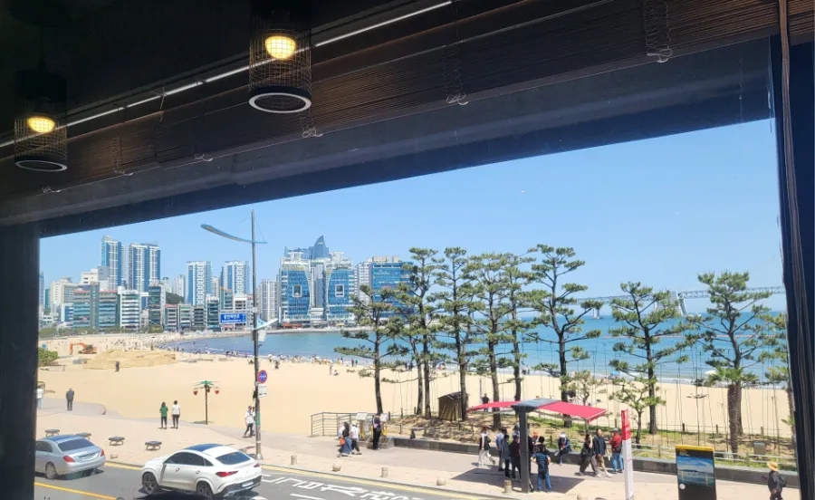 스타벅스 광안비치점 이미지