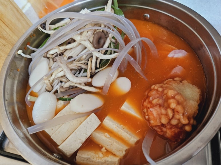 땅스부대찌개 제주신촌점 사진 2