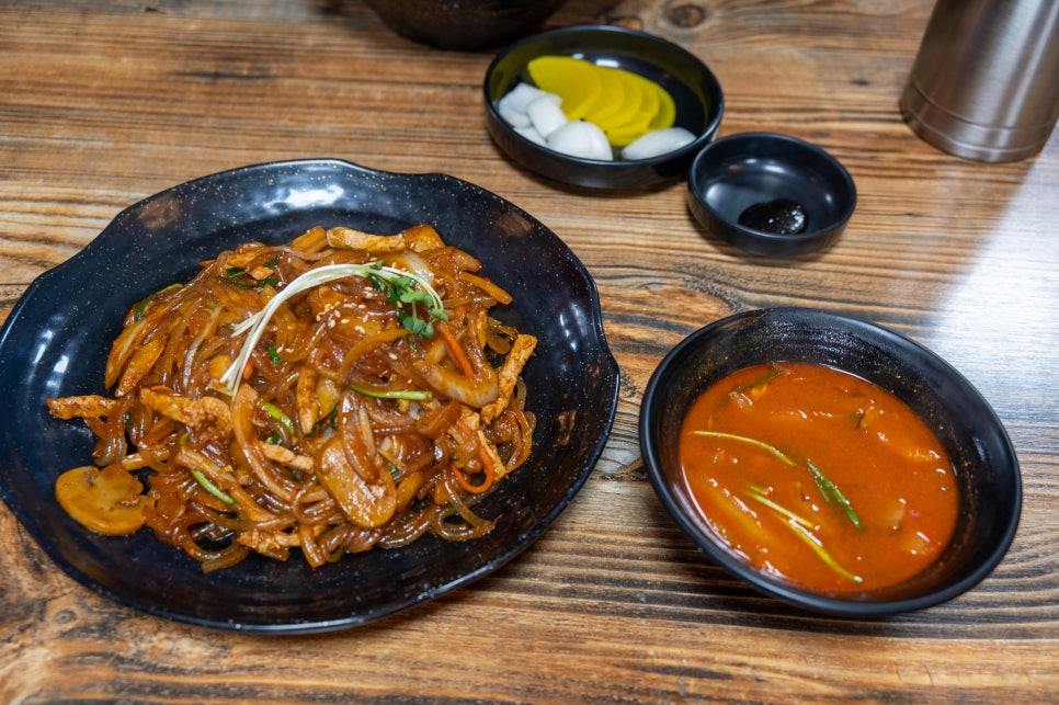 장릉황제손짜장 이미지