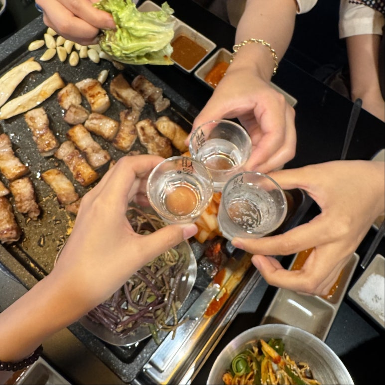 완백부대찌개삼겹살 교대점 사진 7