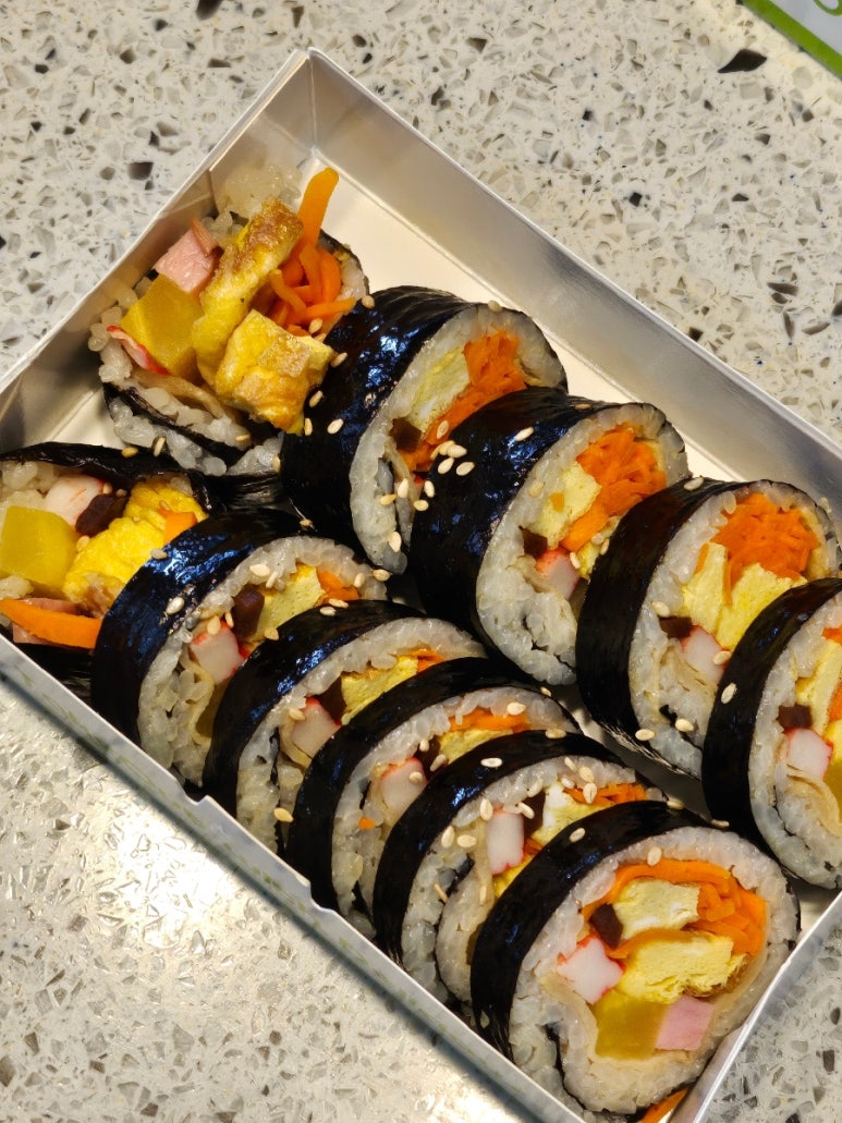 쏭김밥 이미지