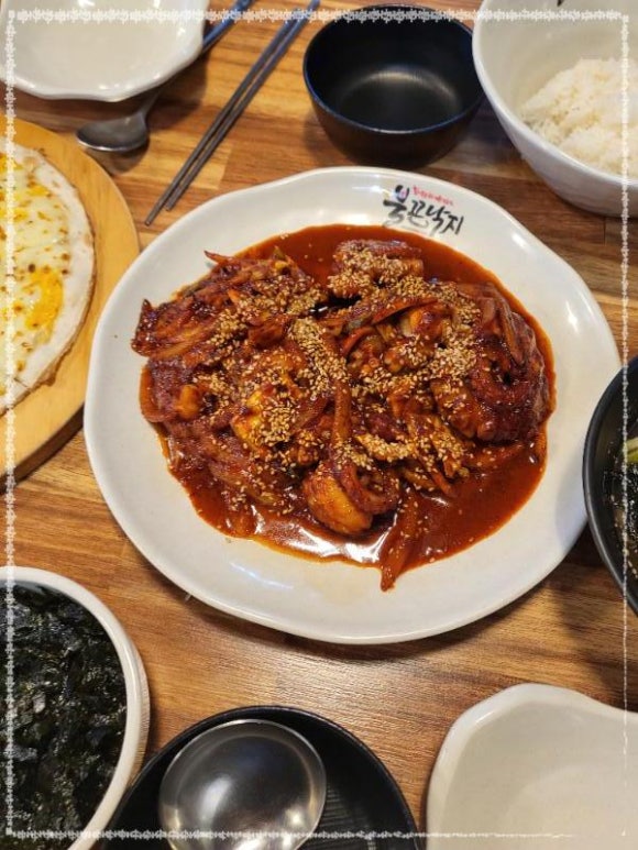 불끈낙지 이미지