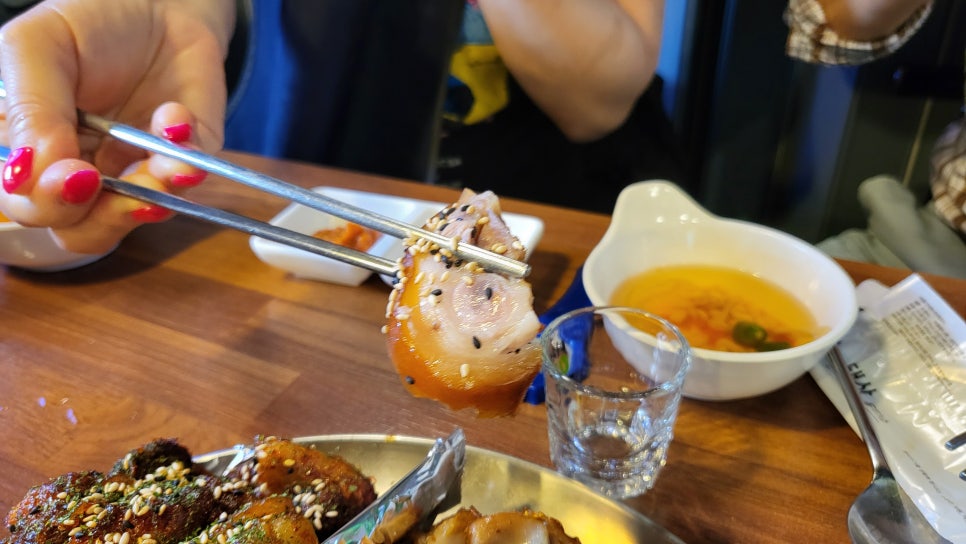 황금족발 이미지