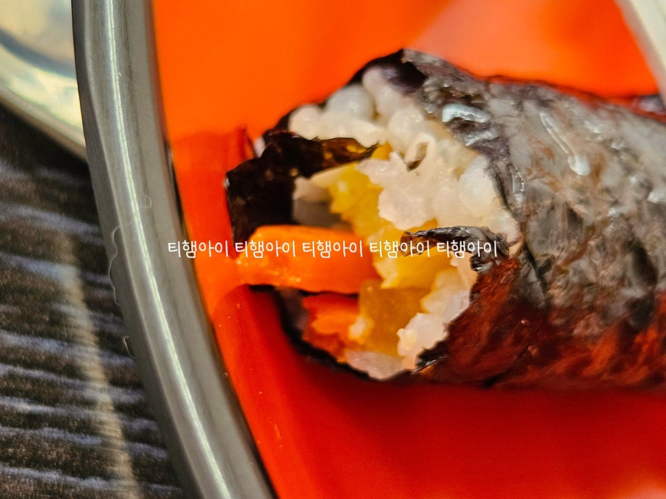 삼색꼬맹이김밥 이미지
