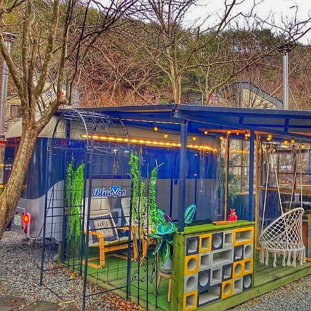 지리산 벚꽃 카라반 캠핑장 이미지