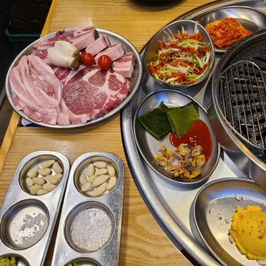 고기랑밥이랑 이미지