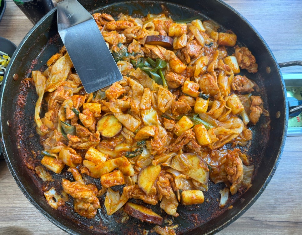 황금칼국수 이미지