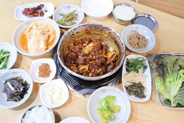양푼이식당 이미지