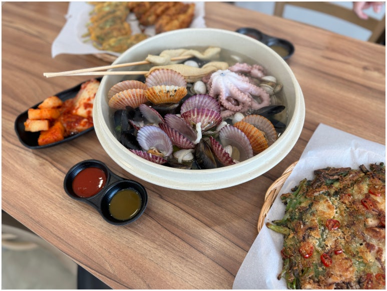 탑 해물 칼국수 이미지